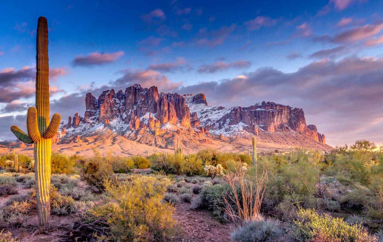 gray line tours background of Arizona