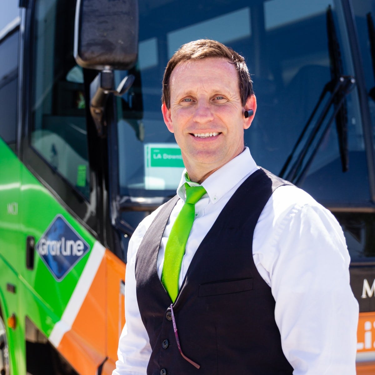 Top Benefits of Hiring a Professional Tour Bus Company in Tucson