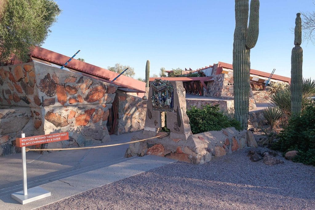 Explore Taliesin West with Your Group: A Charter Bus Guide to Frank Lloyd Wright’s Iconic Landmark